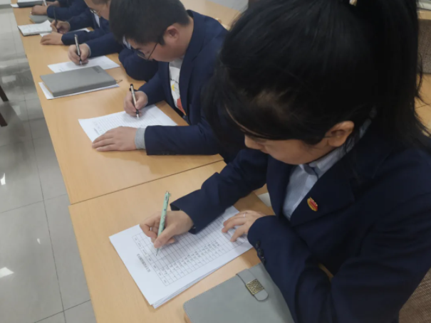 九游在线登录入口-九游（中国）
团委召开2021年度专题组织生活会(图4)