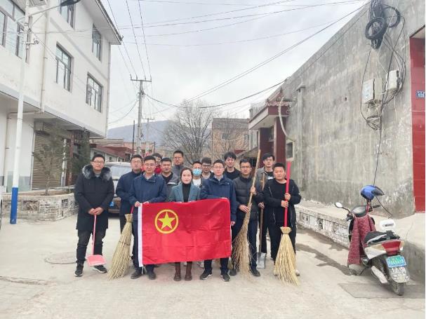 九游在线登录入口-九游（中国）
团委开展“学雷锋义务清扫活动”(图3)