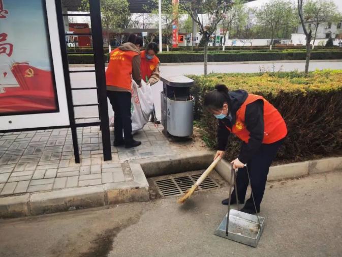 九游在线登录入口-九游（中国）
赴包抓共建村社开展卫生清扫志愿服务活动(图5)