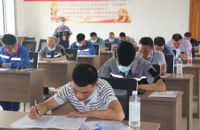 九游在线登录入口-九游(中国)
泓盛达公司在“焊工”技能大赛中取得好成绩(图2) 九游在线登录入口-九游(中国)
泓盛达公司在“焊工”技能大赛中取得好成绩(图2)